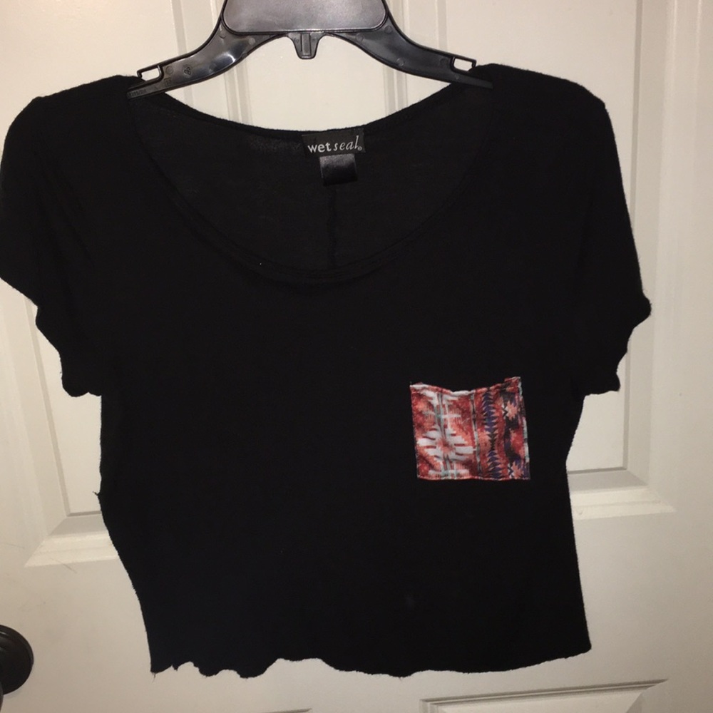 Cropped black top